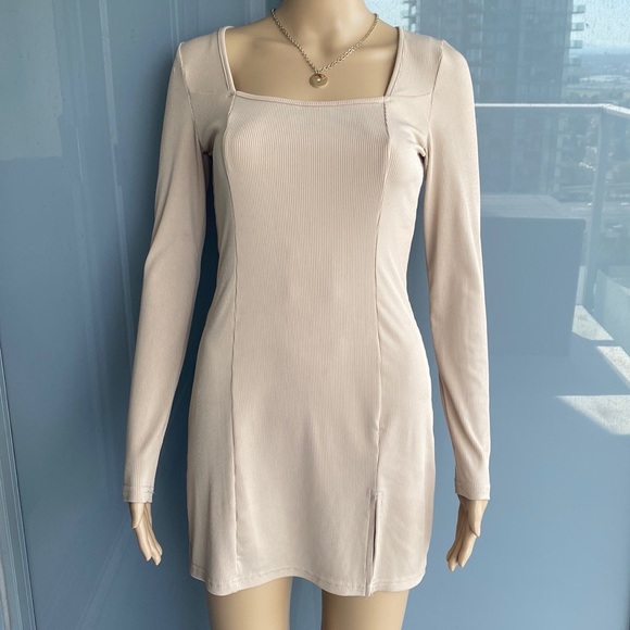 Cream Vintage Mini Dress - Picture 5 of 11